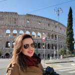 Cantora, arquiteta e influenciadora Daiani Frassetto torna a vida mais leve com dicas de viagem no Instagram